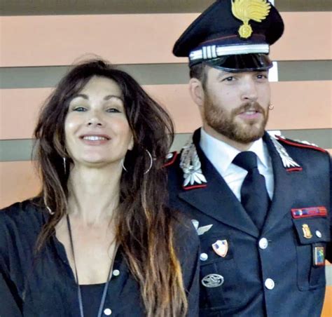 anni luisa corna|Chi è Luisa Corna: compagno, figli e vita privata della cantante